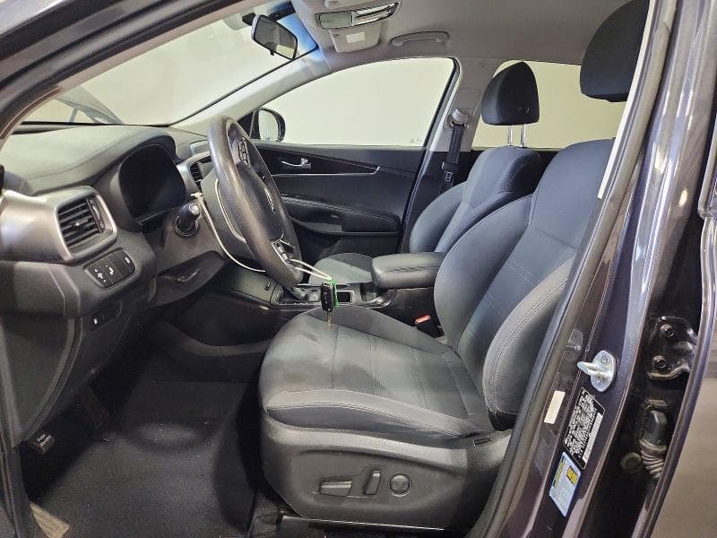 2019 KIA SORENTO LX V6 7