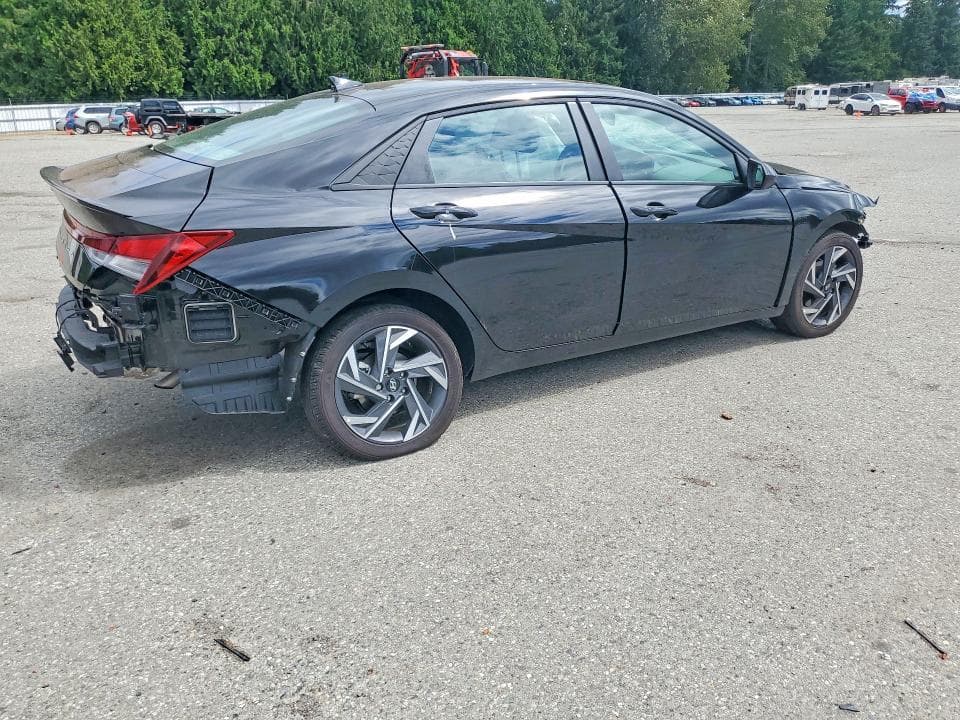 2025 HYUNDAI ELANTRA SEL SPORT 3