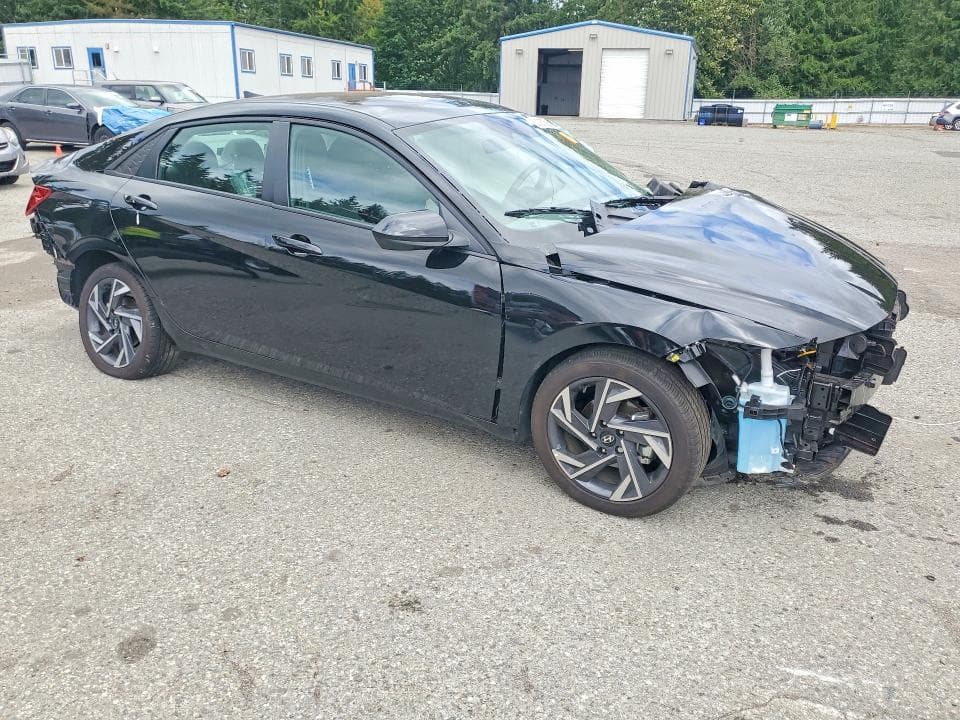 2025 HYUNDAI ELANTRA SEL SPORT 4