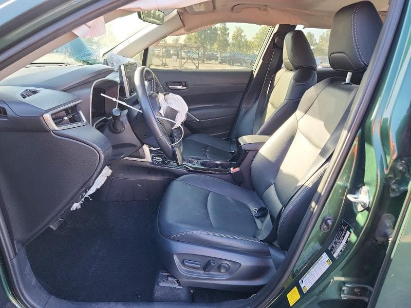 2023 TOYOTA COROLLA CROSS XLE 7