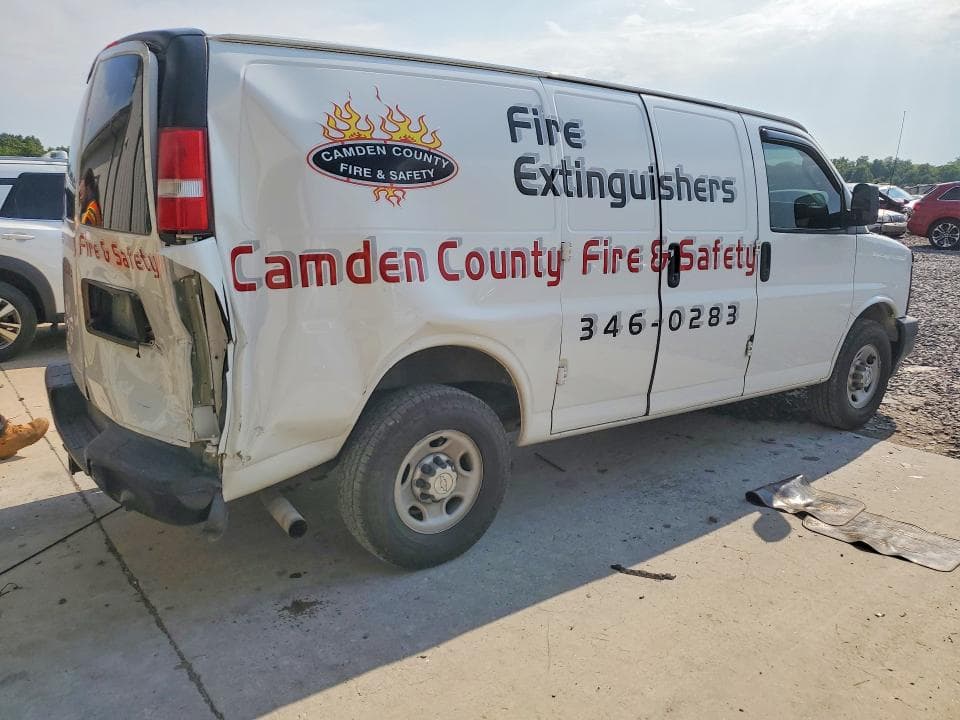 2017 CHEVROLET EXPRESS G2500 3