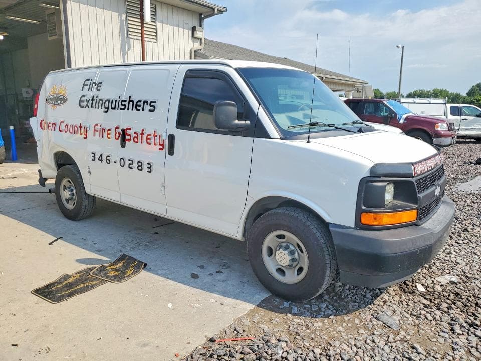 2017 CHEVROLET EXPRESS G2500 4
