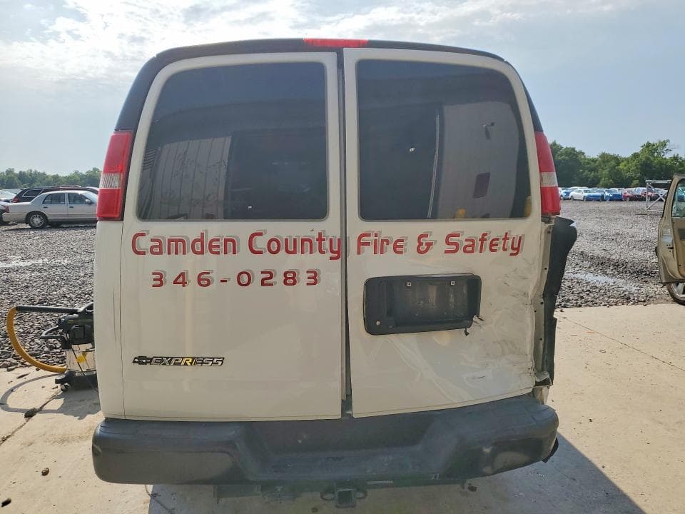 2017 CHEVROLET EXPRESS G2500 6