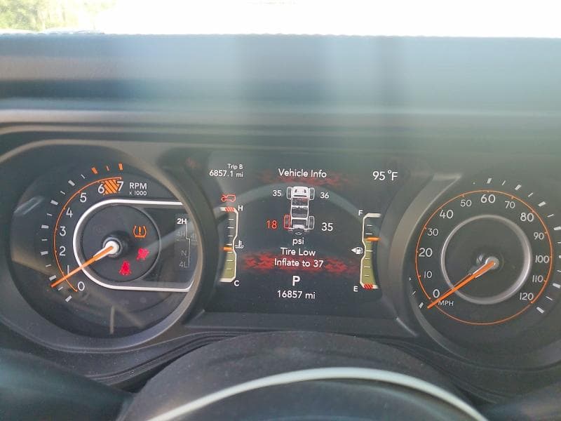 2024 JEEP WRANGLER RUBICON 9