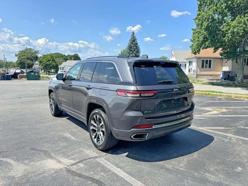 2022 JEEP GRAND CHEROKEE OVERLAND 3