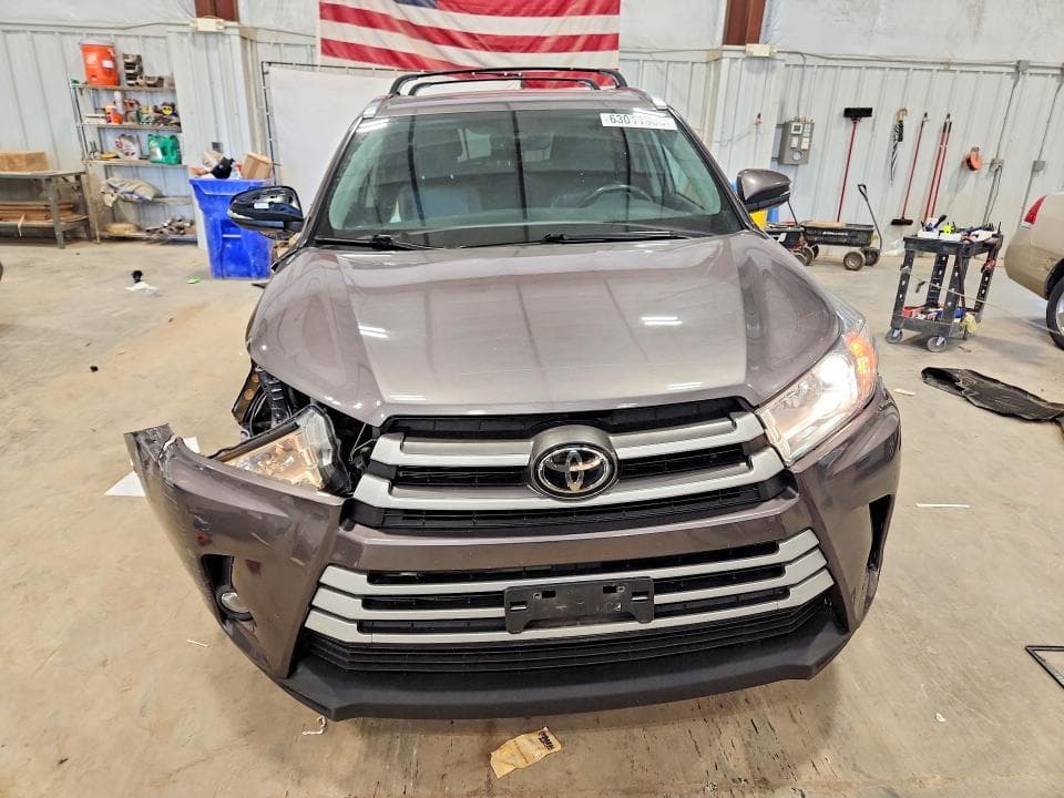 2019 TOYOTA HIGHLANDER XLE 5