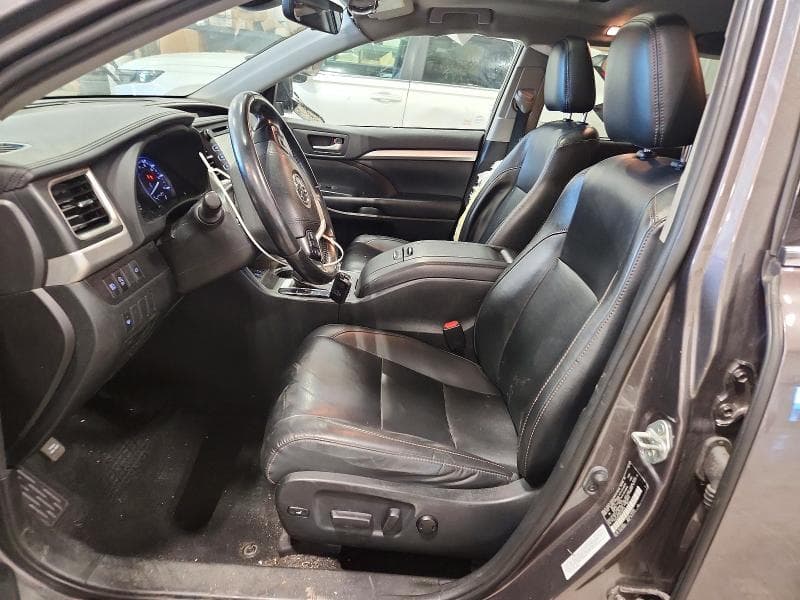 2019 TOYOTA HIGHLANDER XLE 7
