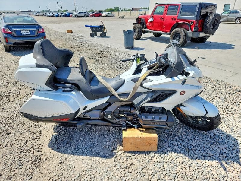 2020 HONDA GL1800 - 1