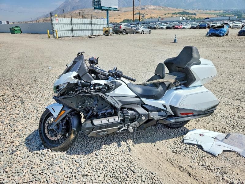 2020 HONDA GL1800 3