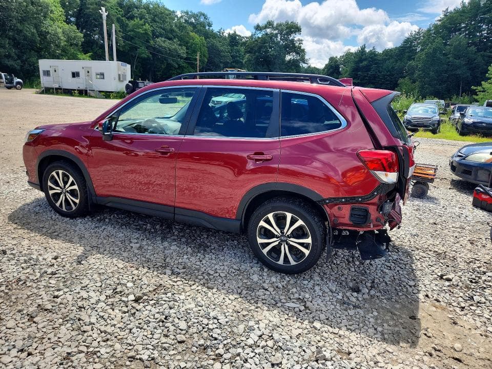 2023 SUBARU FORESTER LIMITED 2
