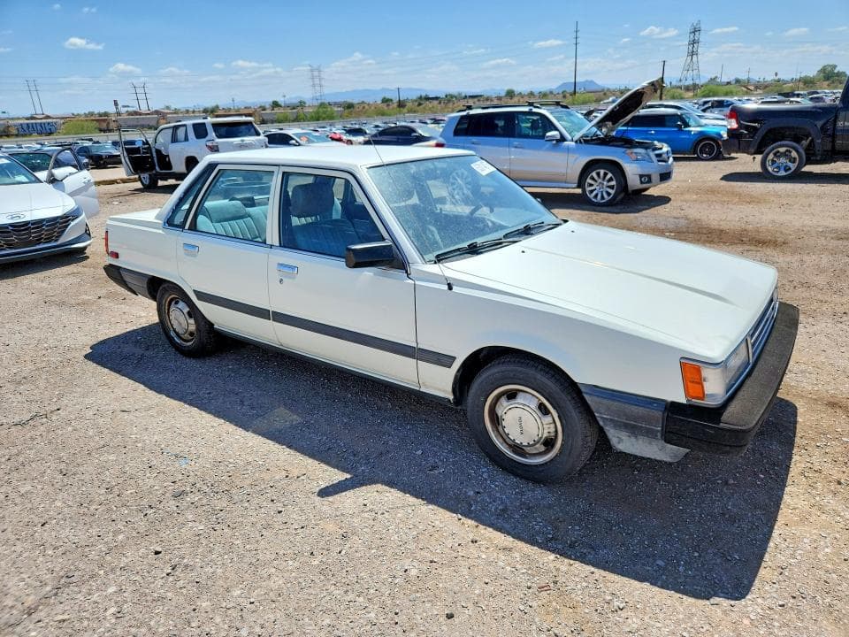 1986 TOYOTA CAMRY DELUXE 4