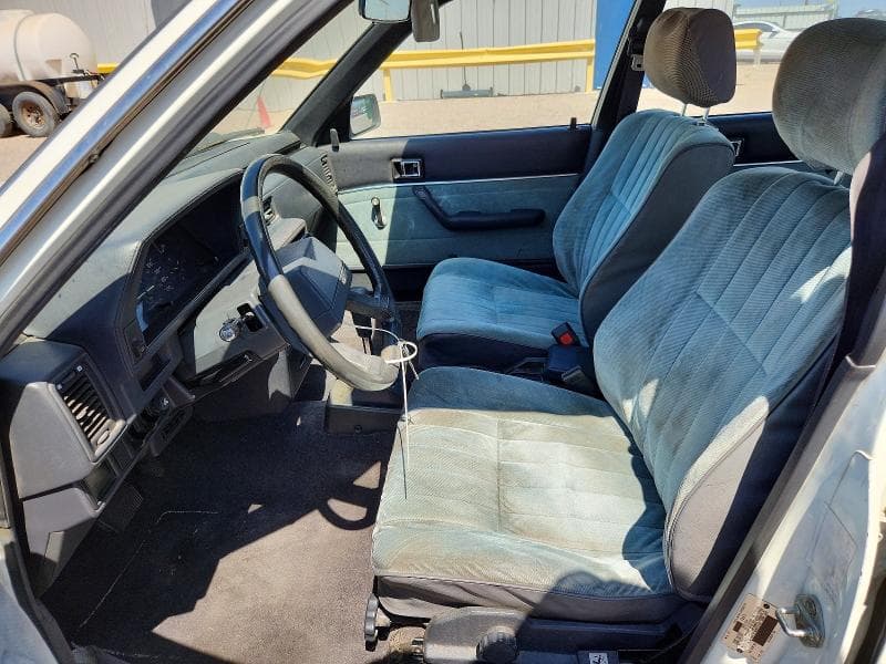1986 TOYOTA CAMRY DELUXE 7