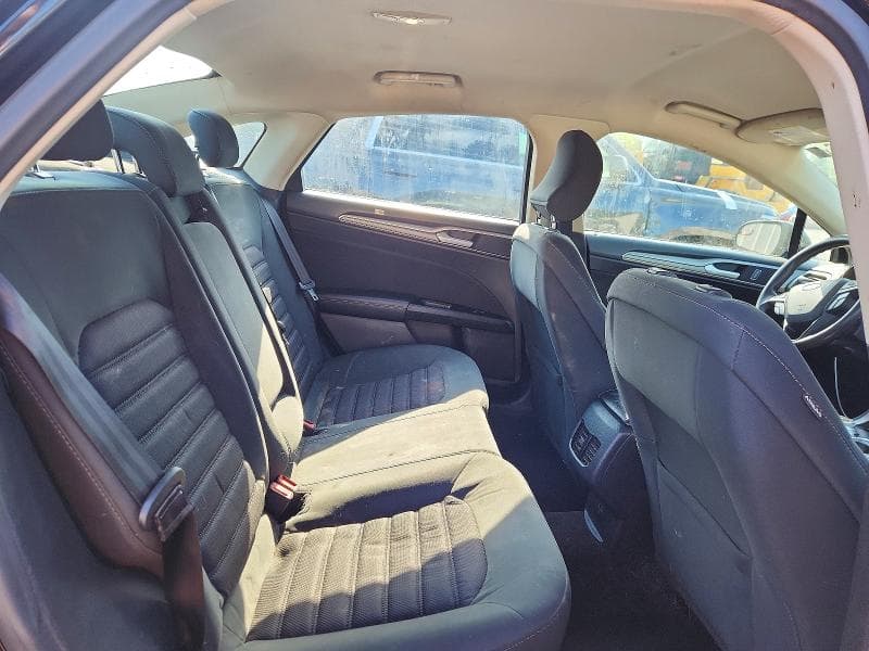 2017 FORD FUSION SE 10