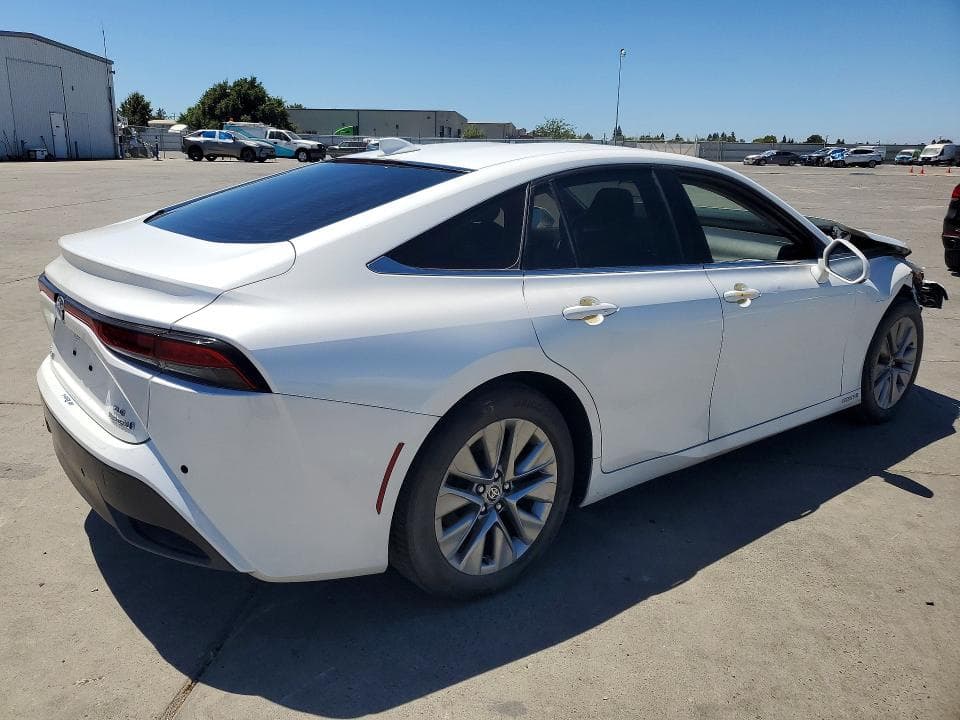 2022 TOYOTA MIRAI XLE 3