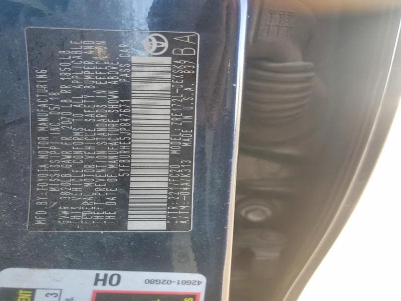 2018 TOYOTA COROLLA SE 12