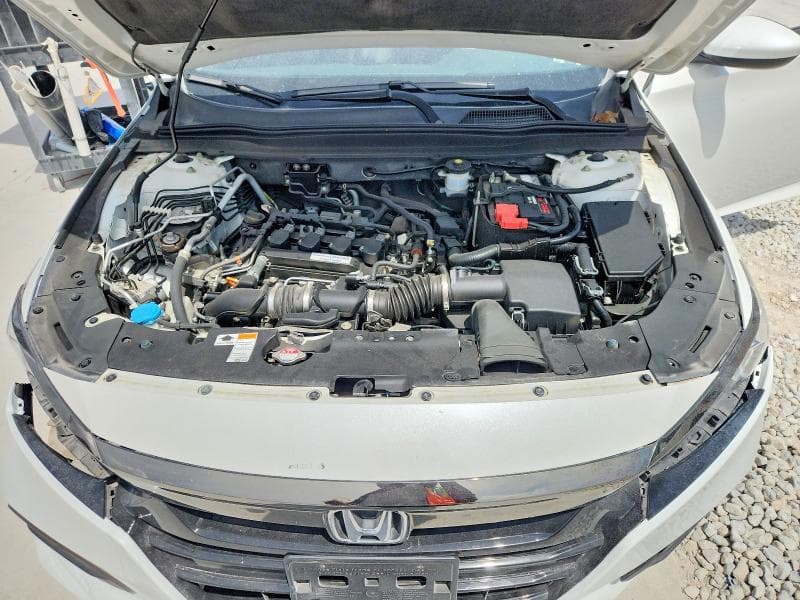 2018 HONDA ACCORD LX 11