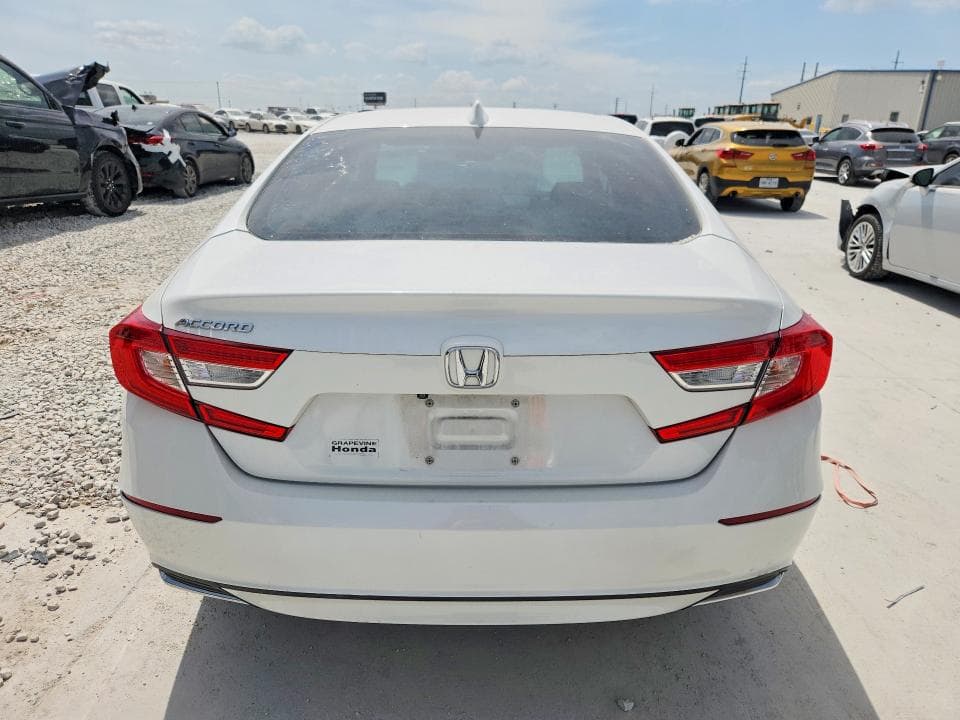 2018 HONDA ACCORD LX 6