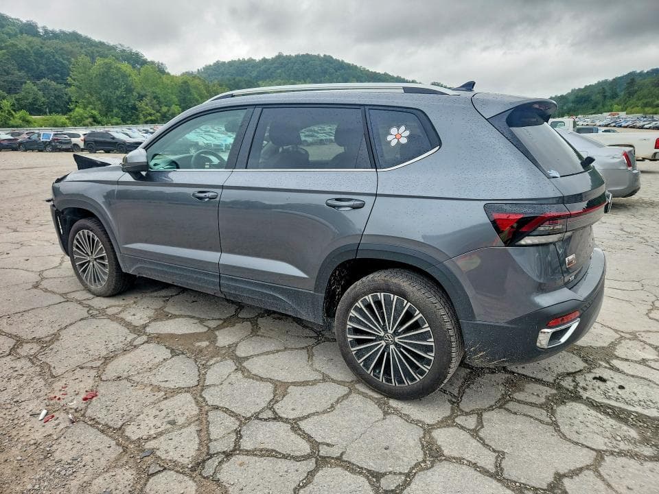 2025 VOLKSWAGEN TAOS SE 2