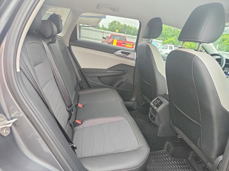 2025 VOLKSWAGEN TAOS SE 11
