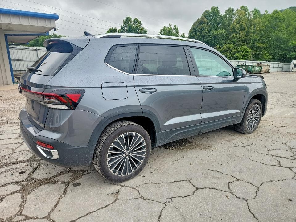 2025 VOLKSWAGEN TAOS SE 3