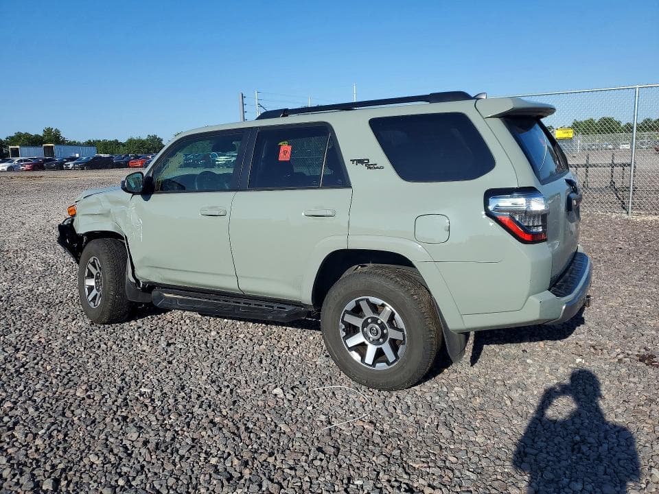 2023 TOYOTA 4RUNNER TRD OFF-ROAD 2