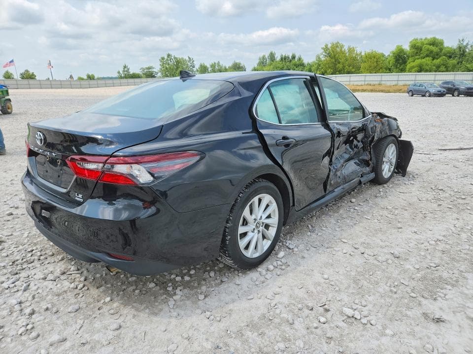 2023 TOYOTA CAMRY LE 3