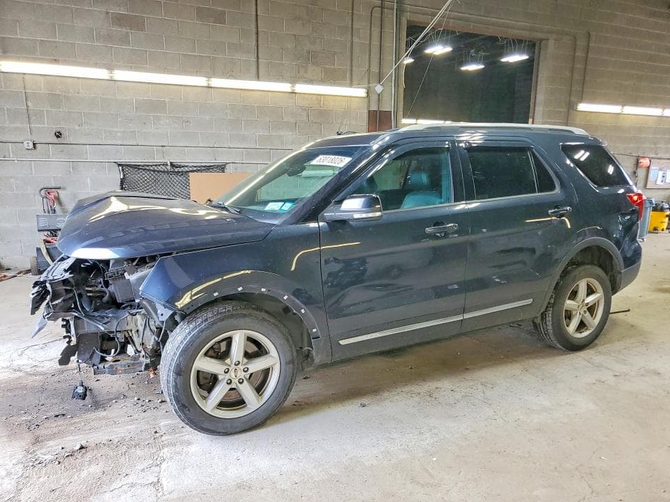 2017 FORD EXPLORER XLT - 1