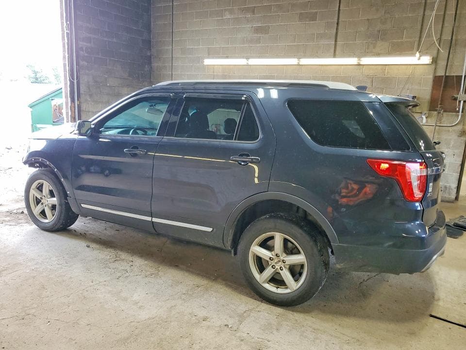 2017 FORD EXPLORER XLT 2
