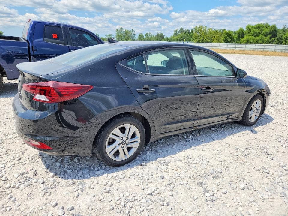 2020 HYUNDAI ELANTRA SEL 3