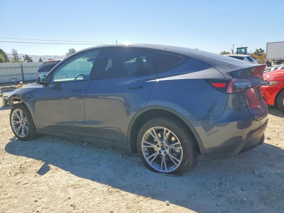 2023 TESLA MODEL Y 2
