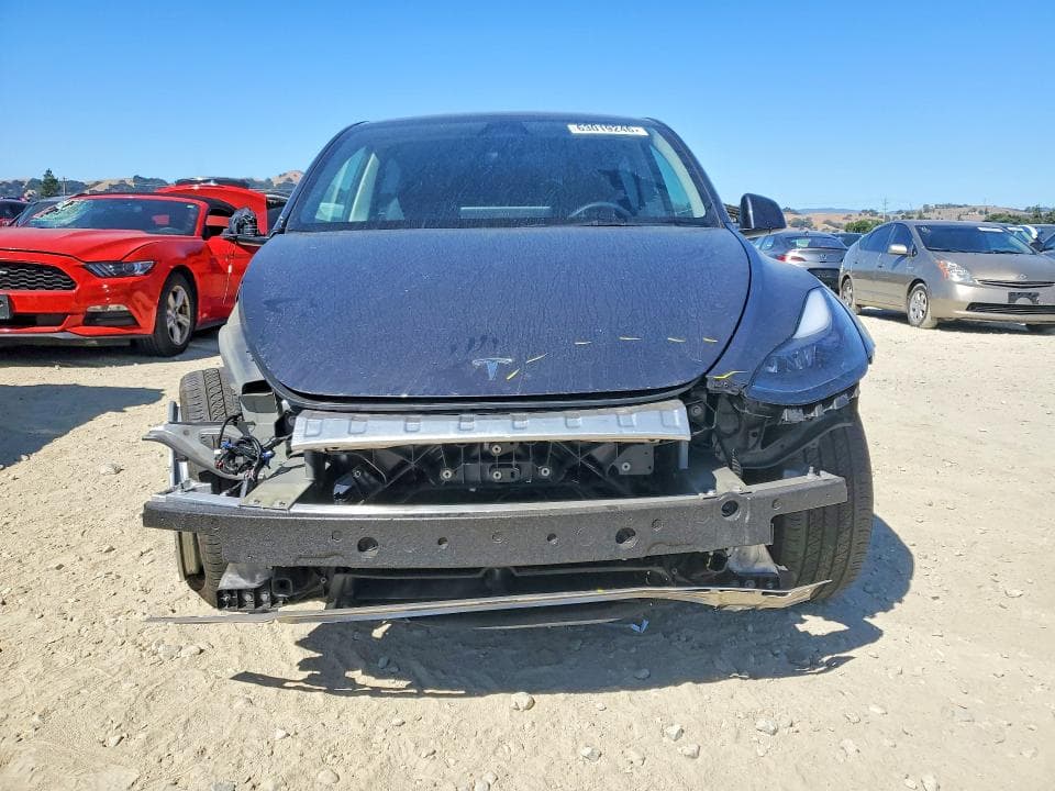 2023 TESLA MODEL Y 5