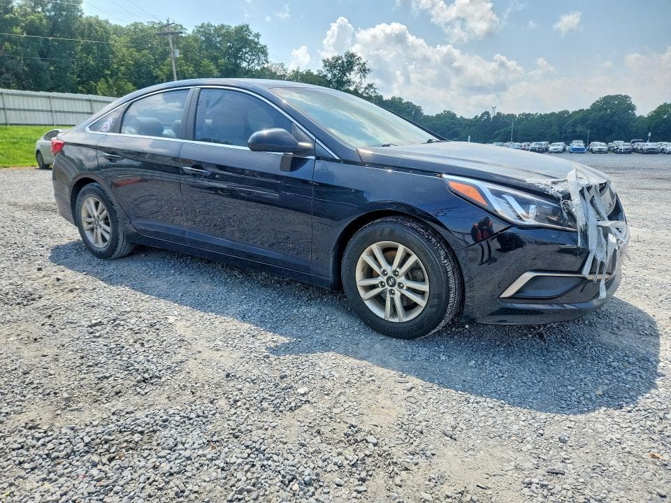 2017 HYUNDAI SONATA SE 4