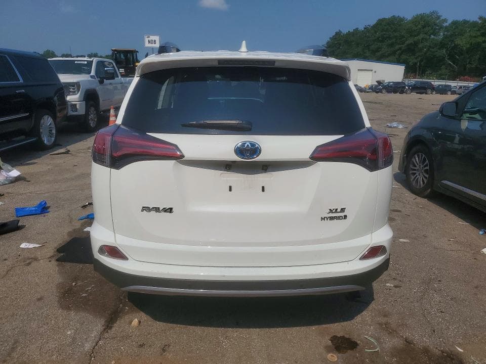 2018 TOYOTA RAV4 HYBRID XLE 6