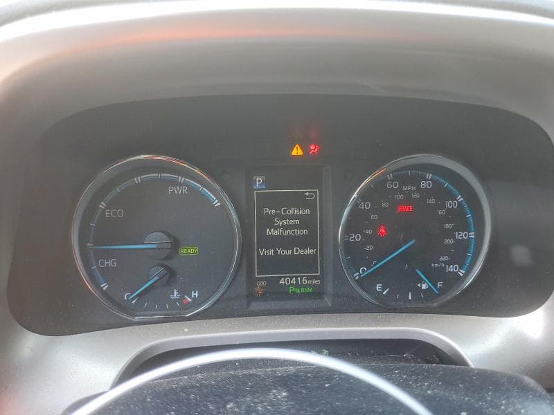 2018 TOYOTA RAV4 HYBRID XLE 9