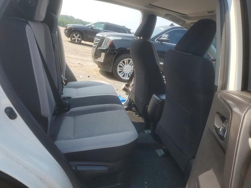 2018 TOYOTA RAV4 HYBRID XLE 10