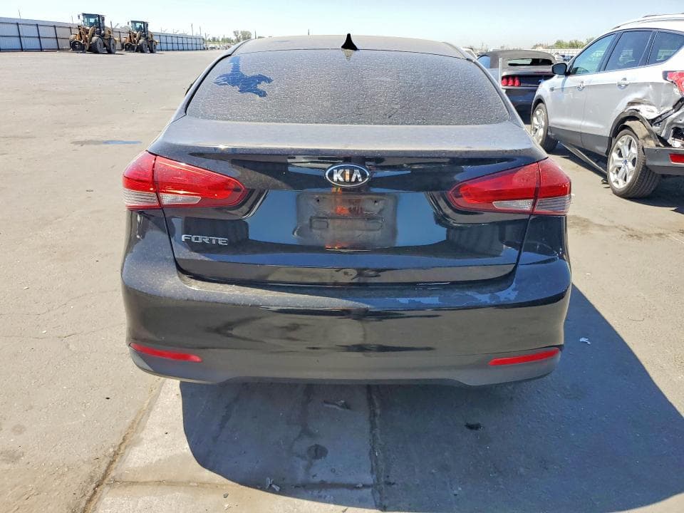 2018 KIA FORTE LX 6