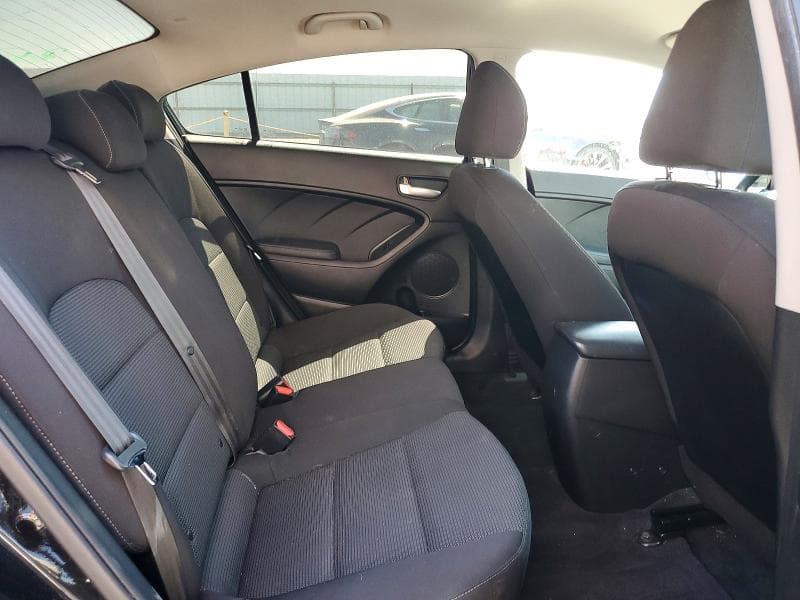 2018 KIA FORTE LX 10