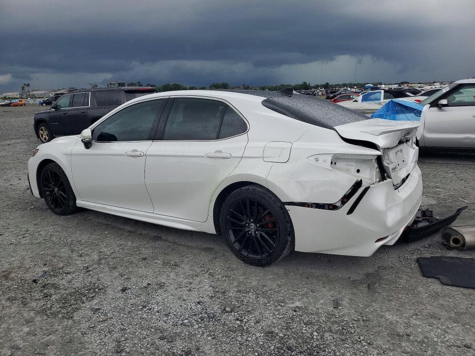 2023 TOYOTA CAMRY XSE 2