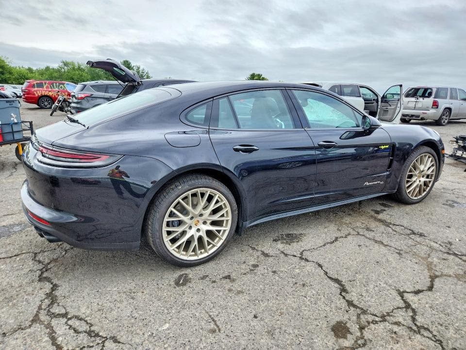 2020 PORSCHE PANAMERA 4 E-HYBRID 3