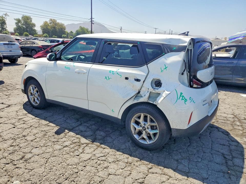 2023 KIA SOUL LX 2