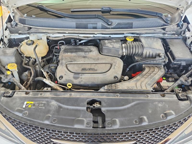 2019 CHRYSLER PACIFICA TOURING L 12