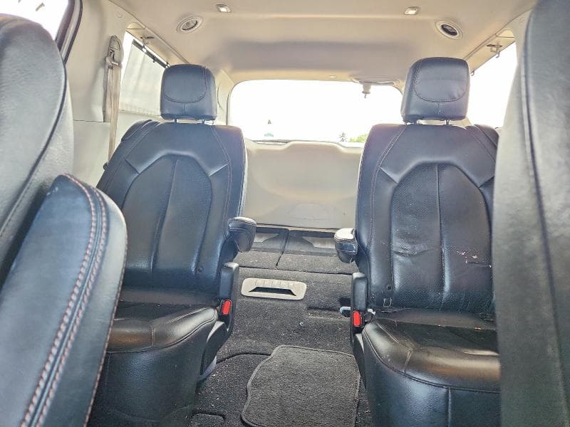 2019 CHRYSLER PACIFICA TOURING L 10