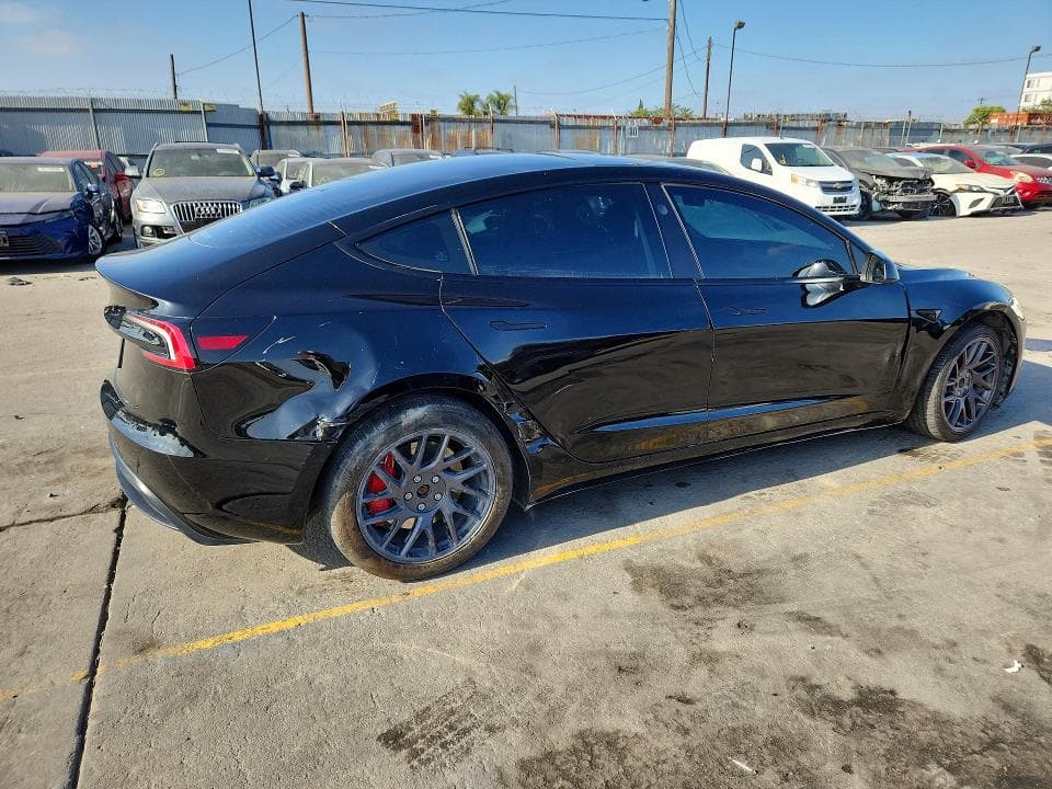 2025 TESLA MODEL 3 3