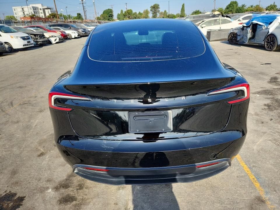 2025 TESLA MODEL 3 6