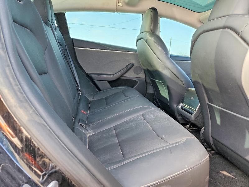 2025 TESLA MODEL 3 10
