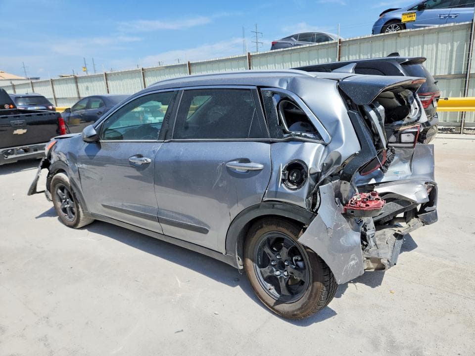 2022 KIA NIRO LX 2