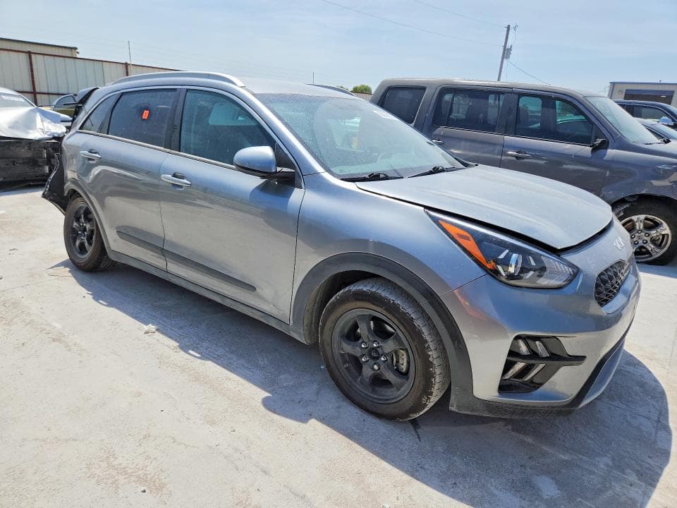 2022 KIA NIRO LX 4