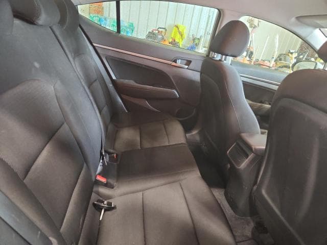 2018 HYUNDAI ELANTRA SEL 10