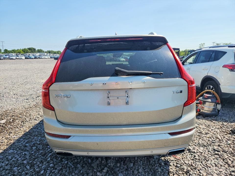 2018 VOLVO XC90 T6 6