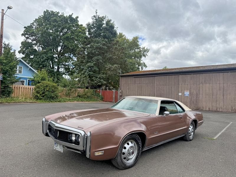 1970 OLDSMOBILE TORONADO 2